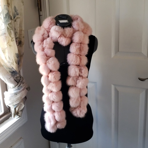 unknown Accessories - Genuine Rabbit Fur Scarf